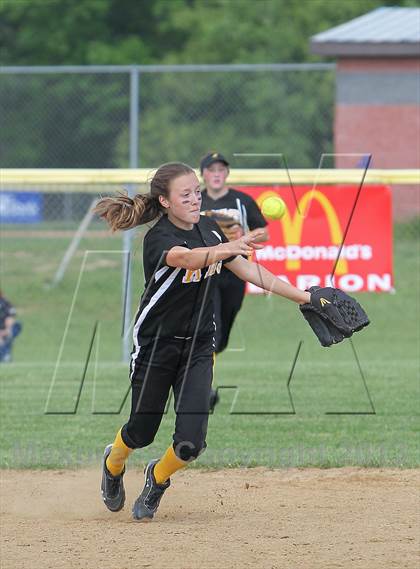 Thumbnail 3 in Keystone vs Clarion Area (PIAA District IX A Semifinal) photogallery.