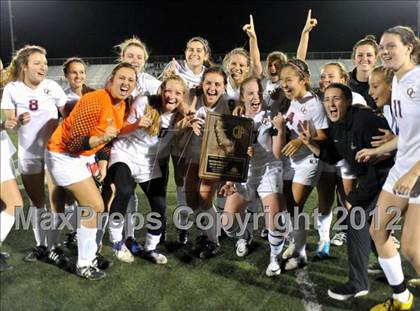 Thumbnail 3 in Marymount vs. Oaks Christian (CIF SoCal Regional D3 Final) photogallery.