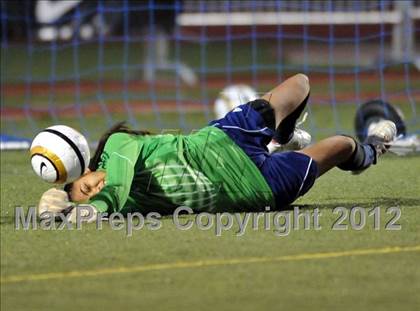 Thumbnail 3 in Marymount vs. Oaks Christian (CIF SoCal Regional D3 Final) photogallery.