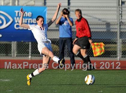 Thumbnail 3 in Marymount vs. Oaks Christian (CIF SoCal Regional D3 Final) photogallery.