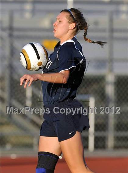 Thumbnail 3 in Marymount vs. Oaks Christian (CIF SoCal Regional D3 Final) photogallery.