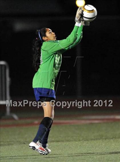Thumbnail 2 in Marymount vs. Oaks Christian (CIF SoCal Regional D3 Final) photogallery.