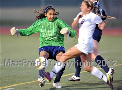 Thumbnail 3 in Marymount vs. Oaks Christian (CIF SoCal Regional D3 Final) photogallery.