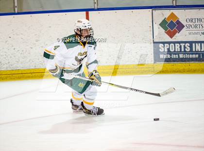 Thumbnail 2 in Tenafly @ Morris Knolls photogallery.