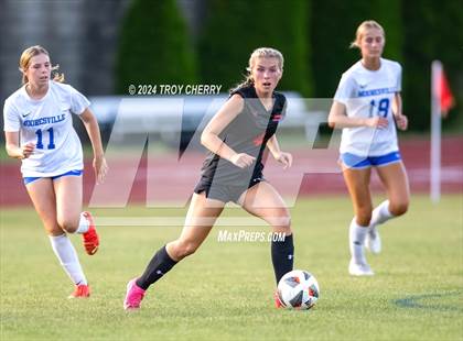 Thumbnail 2 in Mooresville vs. Marvin Ridge photogallery.