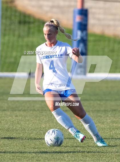 Thumbnail 2 in Mooresville vs. Marvin Ridge photogallery.