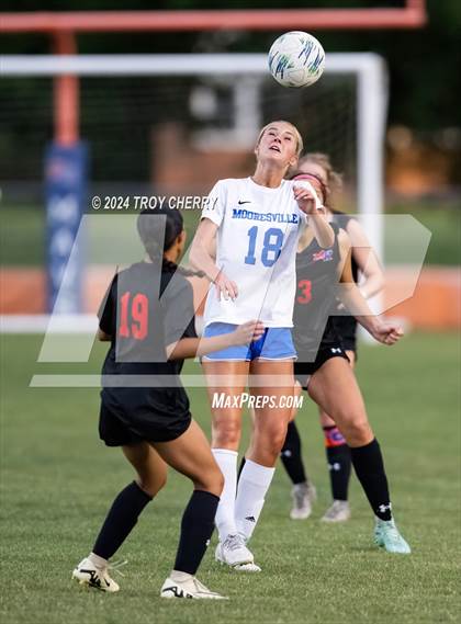 Thumbnail 3 in Mooresville vs. Marvin Ridge photogallery.