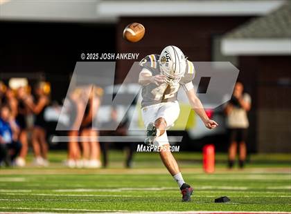 Thumbnail 3 in Dunham vs University Lab (Red Stick Rumble Jamboree) photogallery.
