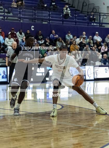 Thumbnail 3 in O'Fallon vs. MacArthur (Prairie Farms Holiday Classic) photogallery.