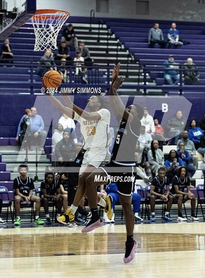 Thumbnail 2 in O'Fallon vs. MacArthur (Prairie Farms Holiday Classic) photogallery.