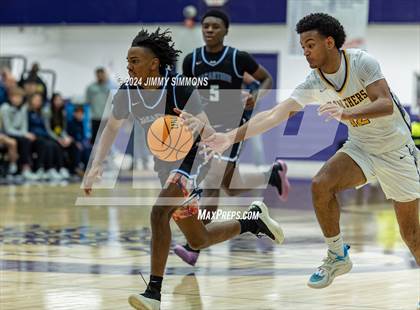 Thumbnail 3 in O'Fallon vs. MacArthur (Prairie Farms Holiday Classic) photogallery.