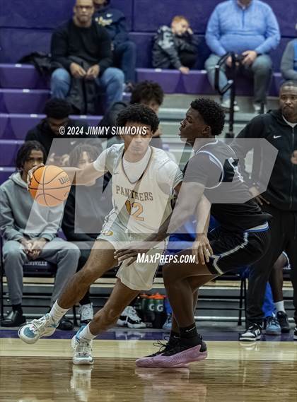 Thumbnail 2 in O'Fallon vs. MacArthur (Prairie Farms Holiday Classic) photogallery.