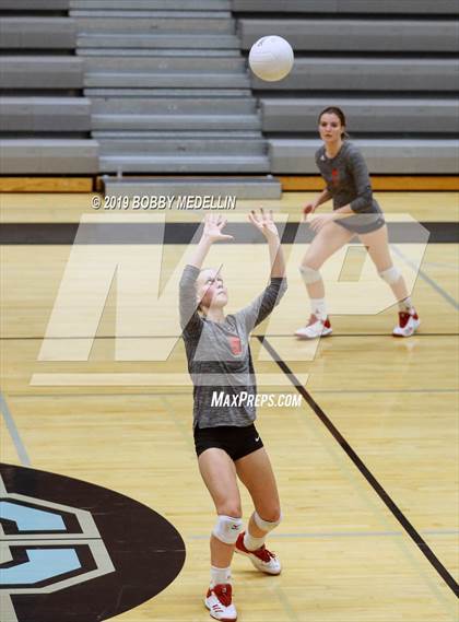 Thumbnail 3 in Clovis North vs. Centennial photogallery.