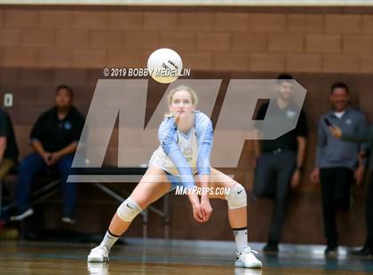 Thumbnail 3 in Clovis North vs. Centennial photogallery.