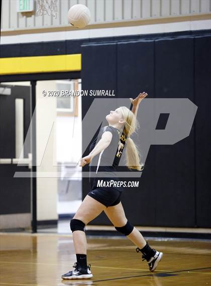 Thumbnail 1 in Billingsley vs Millry (Mustang Invitational) photogallery.