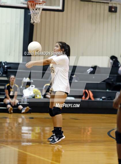 Thumbnail 1 in Billingsley vs Millry (Mustang Invitational) photogallery.