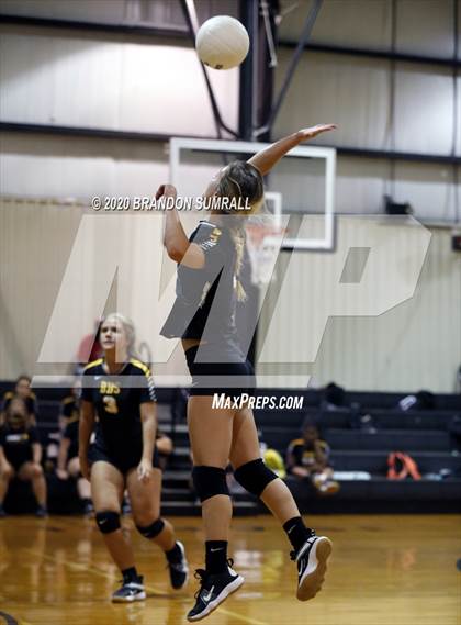 Thumbnail 3 in Billingsley vs Millry (Mustang Invitational) photogallery.