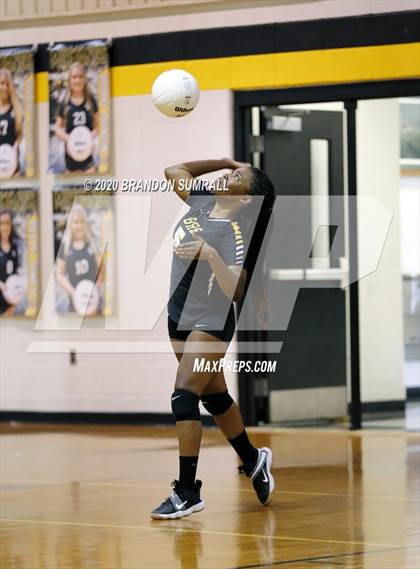 Thumbnail 1 in Billingsley vs Millry (Mustang Invitational) photogallery.