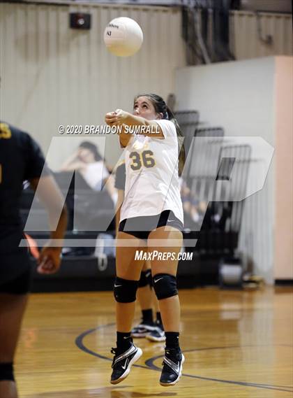 Thumbnail 1 in Billingsley vs Millry (Mustang Invitational) photogallery.