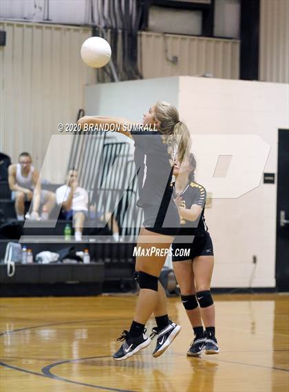 Thumbnail 3 in Billingsley vs Millry (Mustang Invitational) photogallery.