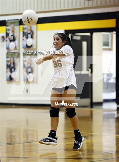 Thumbnail 1 in Billingsley vs Millry (Mustang Invitational) photogallery.