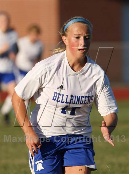 Thumbnail 2 in Coginchaug Regional @ East Hampton photogallery.