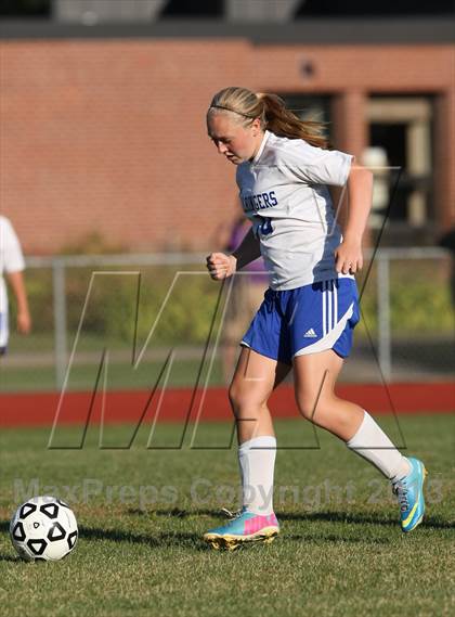 Thumbnail 1 in Coginchaug Regional @ East Hampton photogallery.