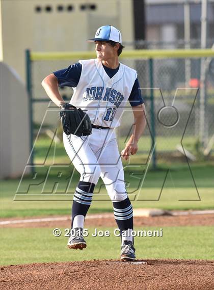 Thumbnail 1 in Johnson [Claudia Taylor] vs  O'Connor (UIL 6A Area Playoff) photogallery.