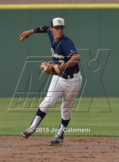 Thumbnail 2 in Johnson [Claudia Taylor] vs  O'Connor (UIL 6A Area Playoff) photogallery.