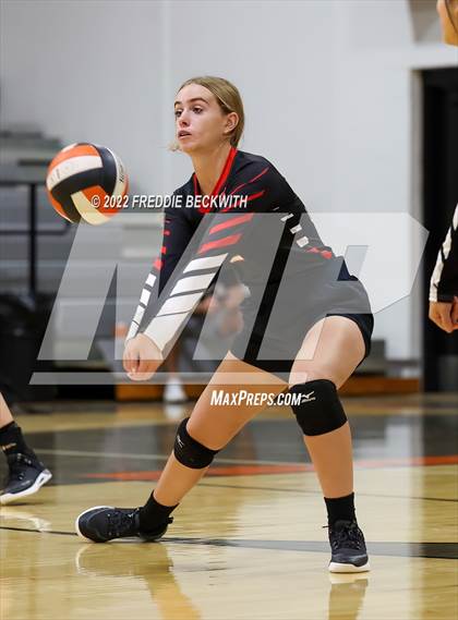 Thumbnail 3 in Alvord vs. Electra (Nocona Tournament) photogallery.