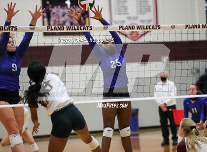 Thumbnail 3 in Hebron @ Plano photogallery.