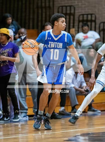 Thumbnail 3 in Triton @ Westover photogallery.