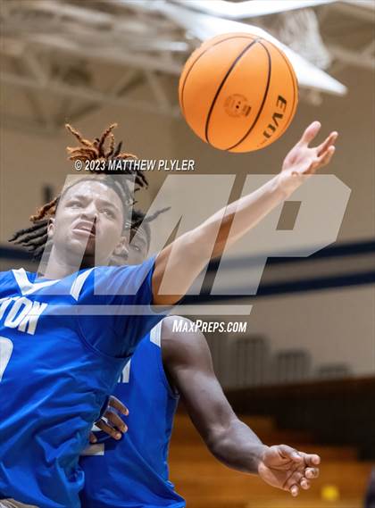 Thumbnail 1 in Triton @ Westover photogallery.