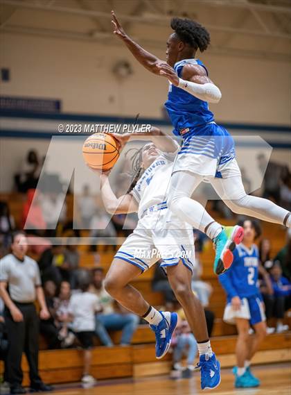 Thumbnail 1 in Triton @ Westover photogallery.