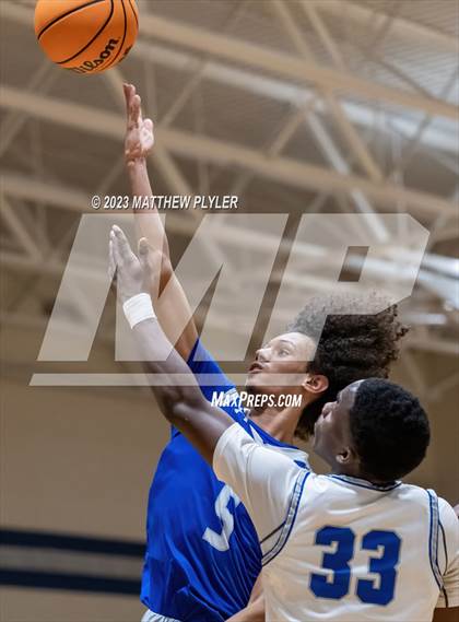 Thumbnail 1 in Triton @ Westover photogallery.