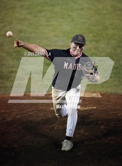 Thumbnail 3 in James Madison @ West Springfield (VHSL Class 6 State Quarterfinal) photogallery.