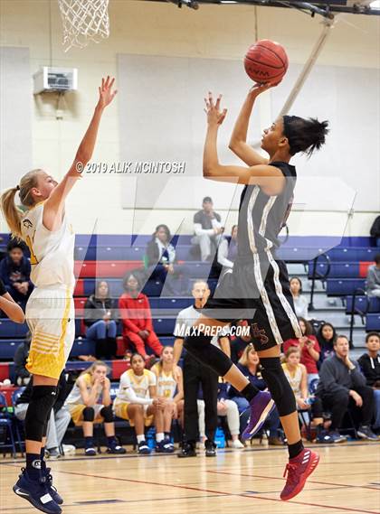 Thumbnail 1 in North Raleigh Christian Academy vs. Holly Springs (Jordan Falcons MLK Classic) photogallery.