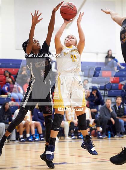 Thumbnail 3 in North Raleigh Christian Academy vs. Holly Springs (Jordan Falcons MLK Classic) photogallery.