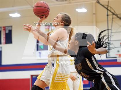 Thumbnail 2 in North Raleigh Christian Academy vs. Holly Springs (Jordan Falcons MLK Classic) photogallery.