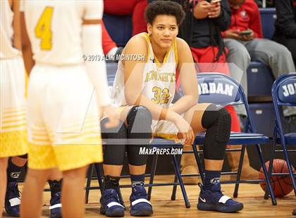 Thumbnail 3 in North Raleigh Christian Academy vs. Holly Springs (Jordan Falcons MLK Classic) photogallery.