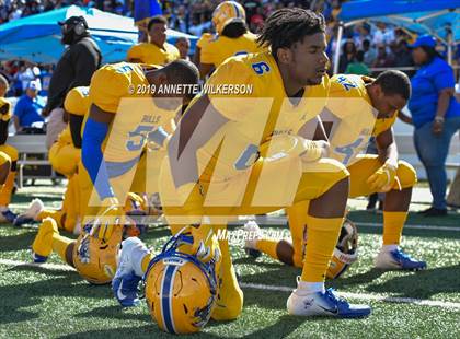 Thumbnail 2 in Jones vs. Northwestern (FHSAA 5A State Final)  photogallery.