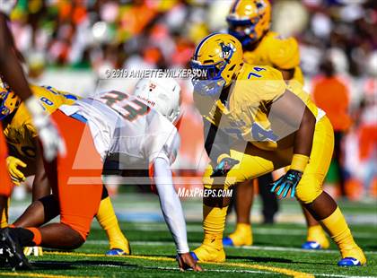 Thumbnail 2 in Jones vs. Northwestern (FHSAA 5A State Final)  photogallery.