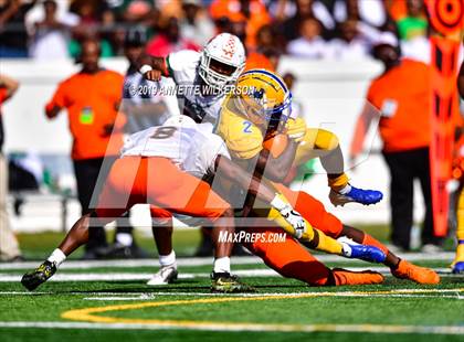 Thumbnail 1 in Jones vs. Northwestern (FHSAA 5A State Final)  photogallery.