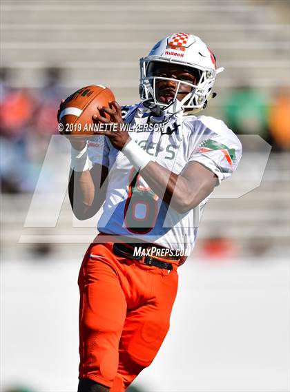 Thumbnail 1 in Jones vs. Northwestern (FHSAA 5A State Final)  photogallery.