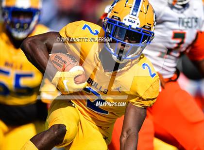 Thumbnail 2 in Jones vs. Northwestern (FHSAA 5A State Final)  photogallery.