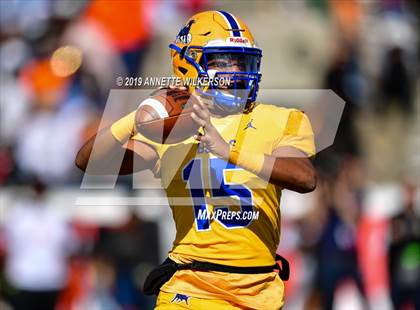 Thumbnail 2 in Jones vs. Northwestern (FHSAA 5A State Final)  photogallery.