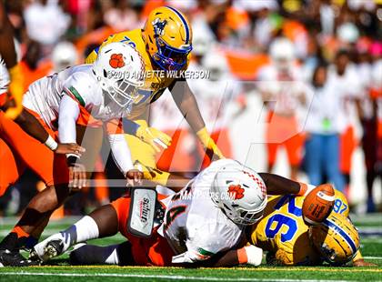 Thumbnail 3 in Jones vs. Northwestern (FHSAA 5A State Final)  photogallery.