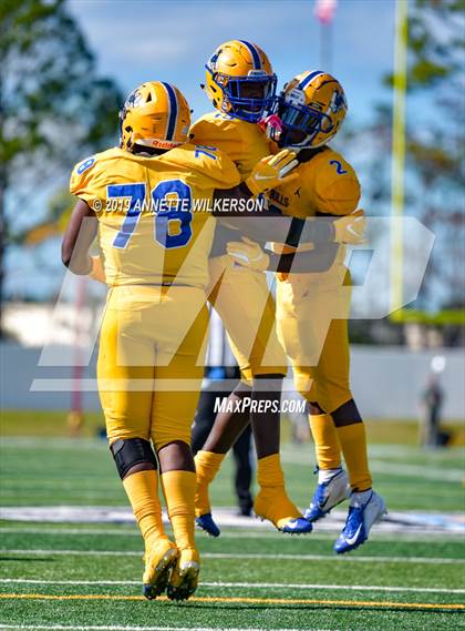 Thumbnail 1 in Jones vs. Northwestern (FHSAA 5A State Final)  photogallery.