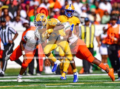 Thumbnail 2 in Jones vs. Northwestern (FHSAA 5A State Final)  photogallery.