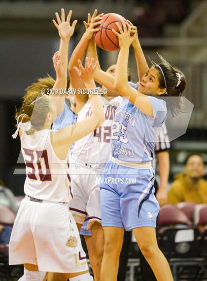 Thumbnail 2 in Window Rock vs. Winslow (AIA 3A Quaterfinal) photogallery.